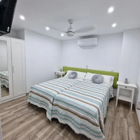 Apartman Miyas 1, Primera Linea De Playa